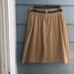 Zara Basic Skirt, Size Large NWT